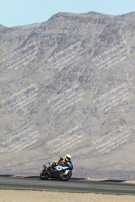 media/Nov-16-2025-Race Pace (Sun) [[8c5fa54630]]/Non Verified Riders (1st 20 Minutes)/2-Turn 10 (1010am)/